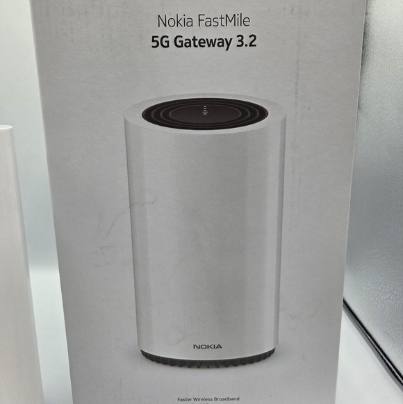 Nokia FastMile 5G Gateway 3.2 Wireless Broadband Router EUC - Picture 3 of 9
